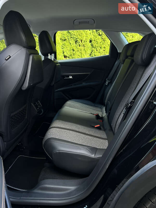 Позашляховик / Кросовер Peugeot 3008 2017 в Самборі