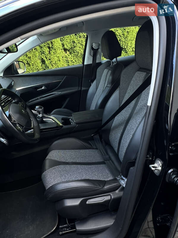 Позашляховик / Кросовер Peugeot 3008 2017 в Самборі