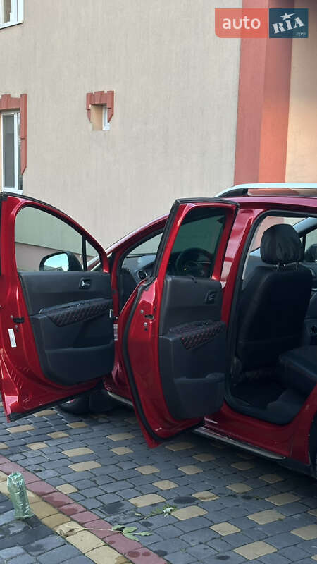 Позашляховик / Кросовер Peugeot 3008 2009 в Радехові