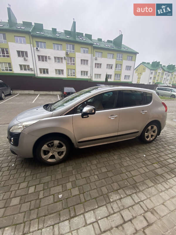 Позашляховик / Кросовер Peugeot 3008 2009 в Львові
