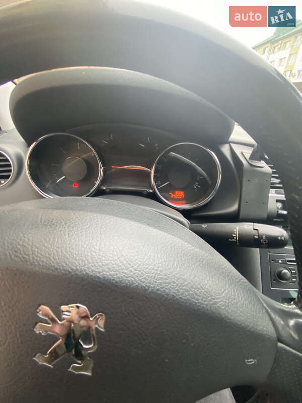 Позашляховик / Кросовер Peugeot 3008 2009 в Львові