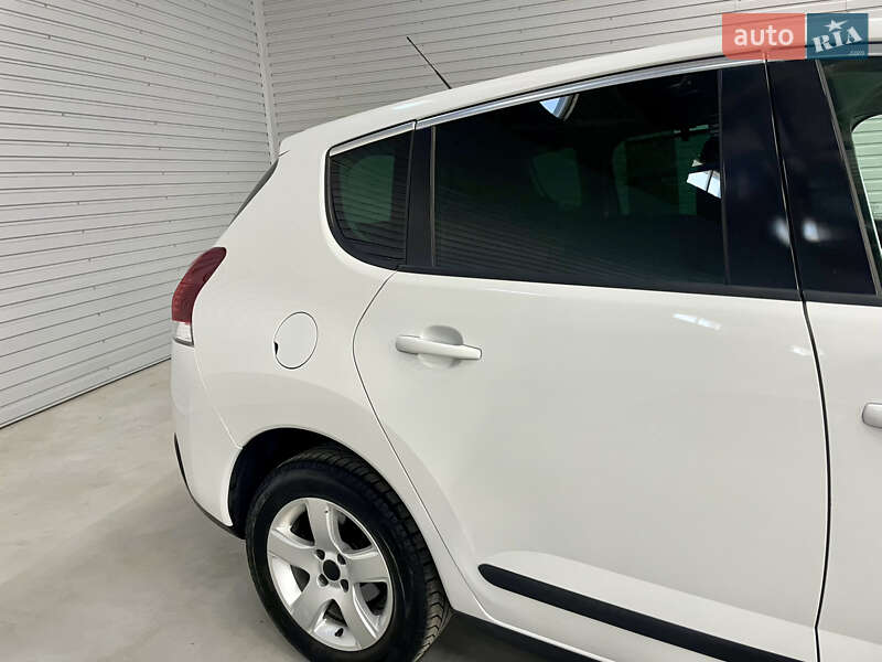 Внедорожник / Кроссовер Peugeot 3008 2014 в Стрые