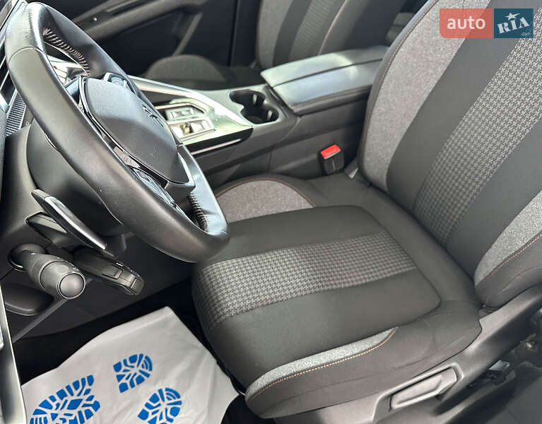 Внедорожник / Кроссовер Peugeot 3008 2021 в Львове