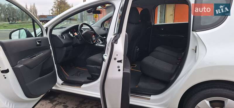 Внедорожник / Кроссовер Peugeot 3008 2012 в Новоархангельске