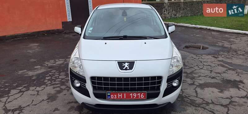 Внедорожник / Кроссовер Peugeot 3008 2012 в Новоархангельске