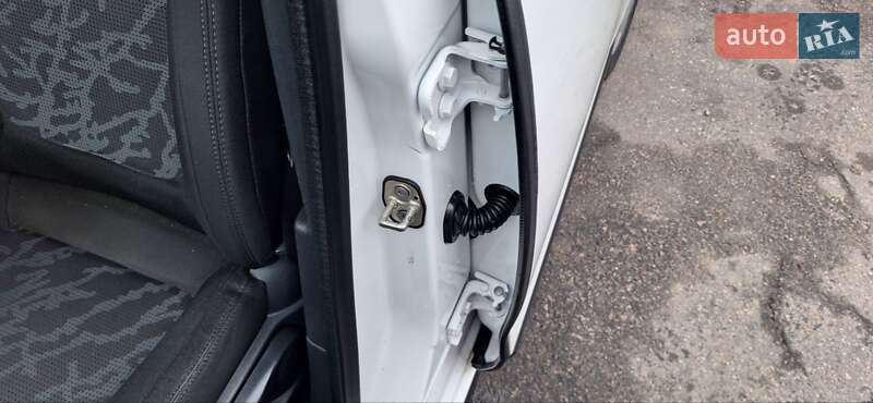 Внедорожник / Кроссовер Peugeot 3008 2012 в Новоархангельске