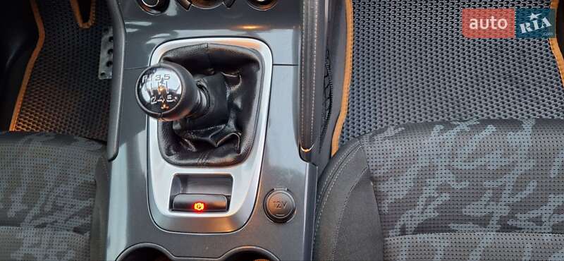 Внедорожник / Кроссовер Peugeot 3008 2012 в Новоархангельске