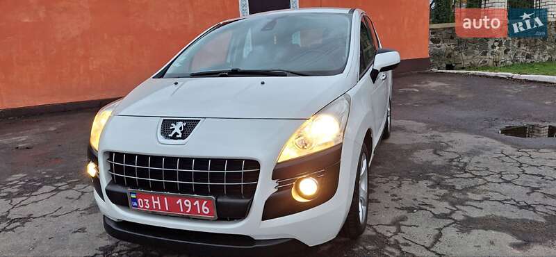 Внедорожник / Кроссовер Peugeot 3008 2012 в Новоархангельске