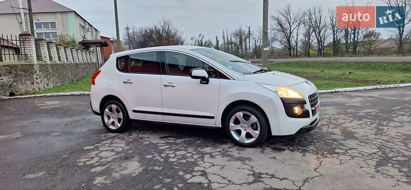 Внедорожник / Кроссовер Peugeot 3008 2012 в Новоархангельске