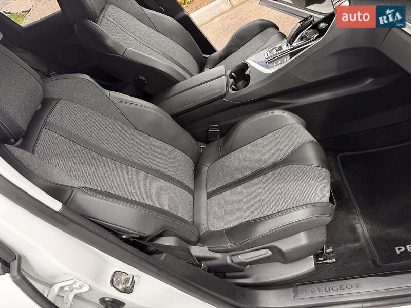 Внедорожник / Кроссовер Peugeot 3008 2020 в Киеве фото 60 Внедорожник / Кроссовер Peugeot 3008 2020 в Киеве