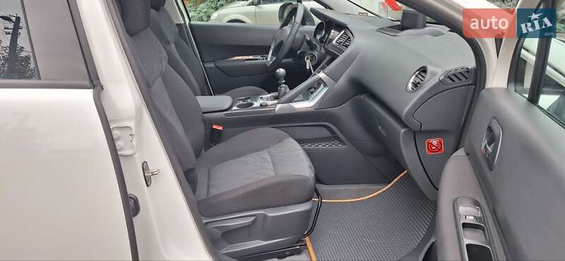 Позашляховик / Кросовер Peugeot 3008 2012 в Новоархангельську фото 56 Позашляховик / Кросовер Peugeot 3008 2012 в Новоархангельську