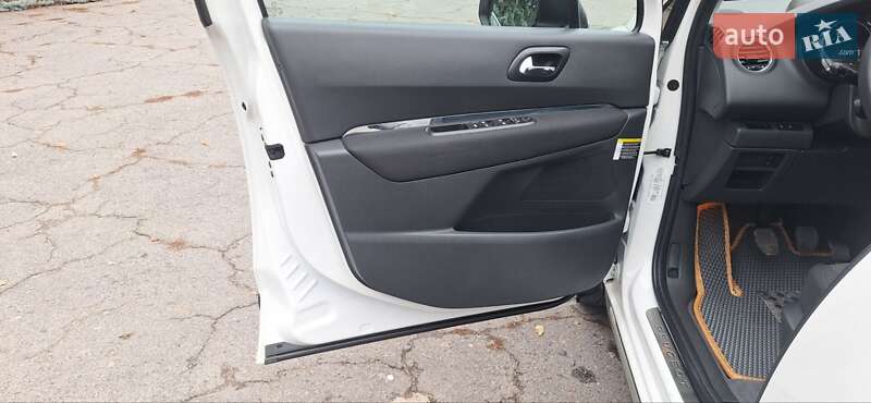 Позашляховик / Кросовер Peugeot 3008 2012 в Новоархангельську фото 44 Позашляховик / Кросовер Peugeot 3008 2012 в Новоархангельську