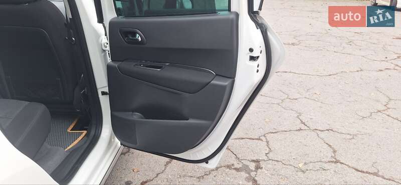 Позашляховик / Кросовер Peugeot 3008 2012 в Новоархангельську фото 66 Позашляховик / Кросовер Peugeot 3008 2012 в Новоархангельську