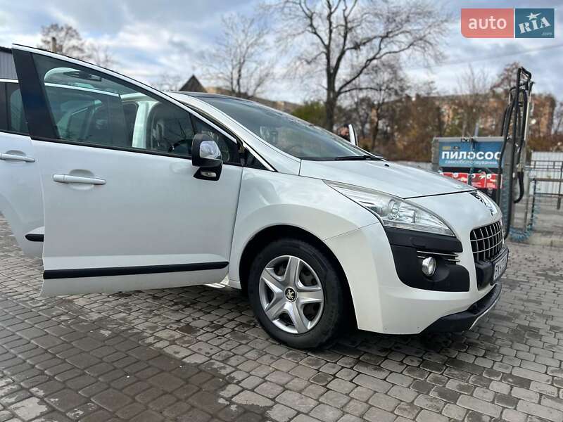 Peugeot 3008 2011