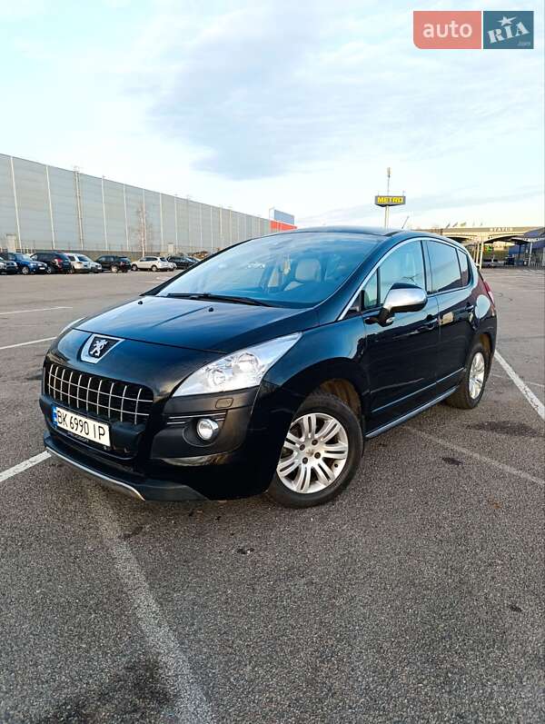 Позашляховик / Кросовер Peugeot 3008 2010 в Рівному
