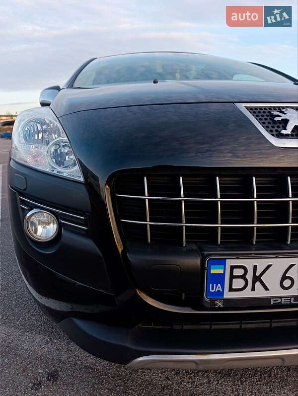 Позашляховик / Кросовер Peugeot 3008 2010 в Рівному