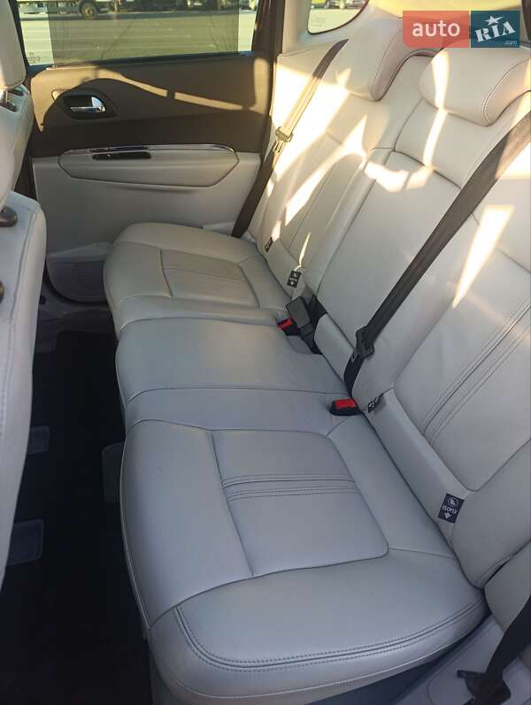 Позашляховик / Кросовер Peugeot 3008 2010 в Рівному