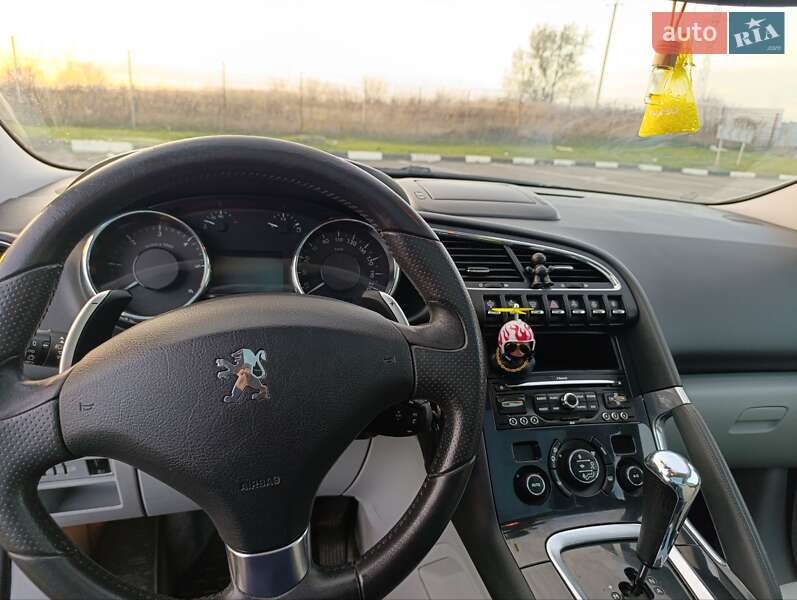 Позашляховик / Кросовер Peugeot 3008 2010 в Рівному