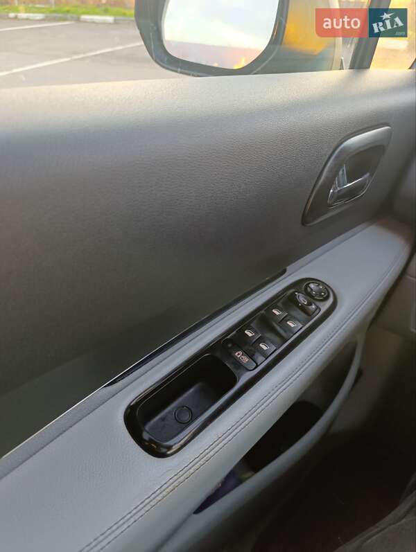 Позашляховик / Кросовер Peugeot 3008 2010 в Рівному