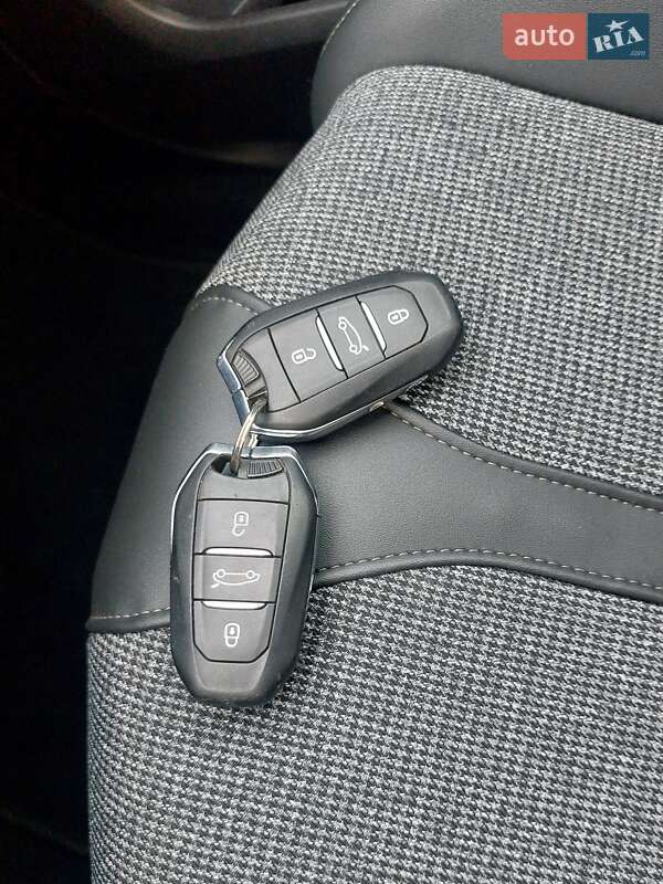 Внедорожник / Кроссовер Peugeot 3008 2020 в Тернополе фото 62 Внедорожник / Кроссовер Peugeot 3008 2020 в Тернополе