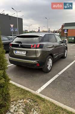 Внедорожник / Кроссовер Peugeot 3008 2019 в Киеве