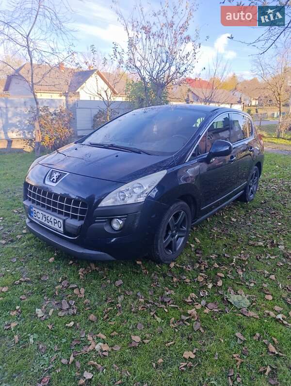 Позашляховик / Кросовер Peugeot 3008 2010 в Трускавці