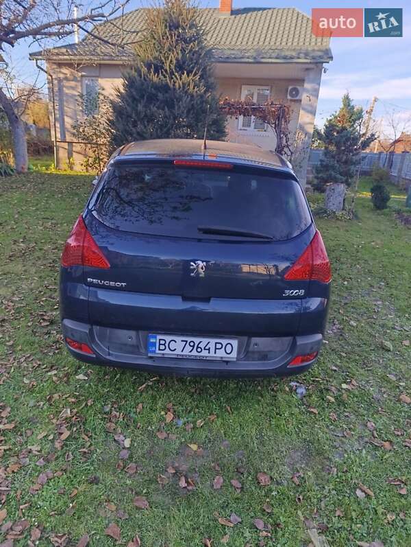 Позашляховик / Кросовер Peugeot 3008 2010 в Трускавці