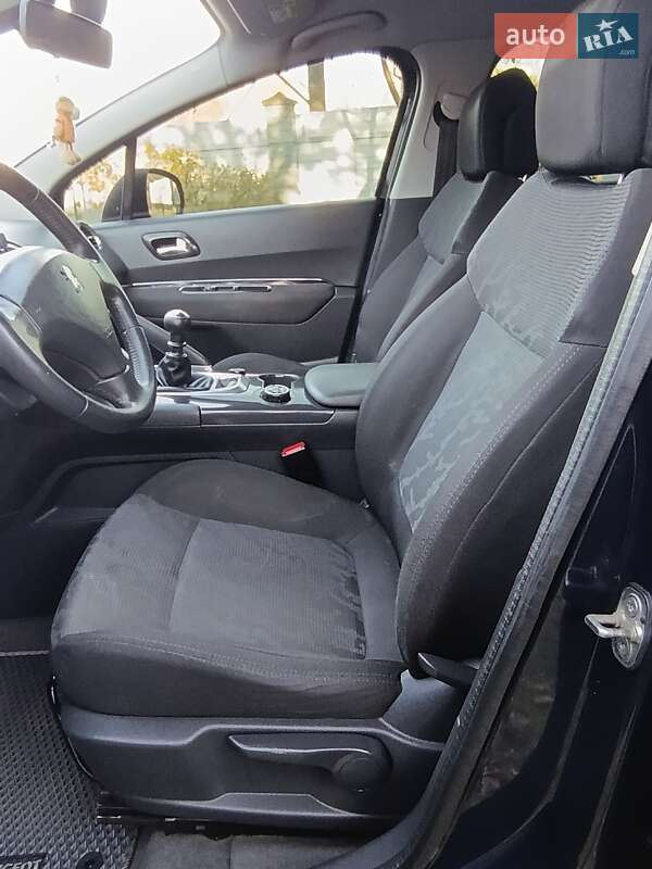 Позашляховик / Кросовер Peugeot 3008 2010 в Трускавці