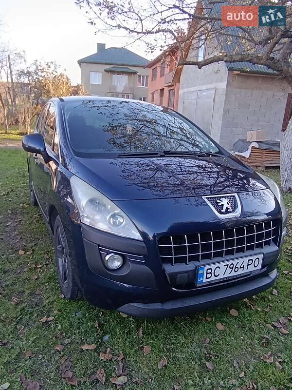 Позашляховик / Кросовер Peugeot 3008 2010 в Трускавці
