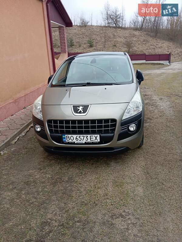 Внедорожник / Кроссовер Peugeot 3008 2009 в Тернополе