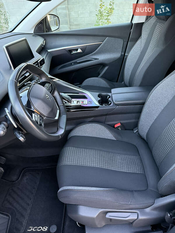Внедорожник / Кроссовер Peugeot 3008 2019 в Ровно