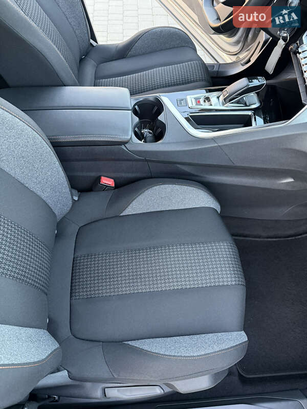 Внедорожник / Кроссовер Peugeot 3008 2019 в Ровно