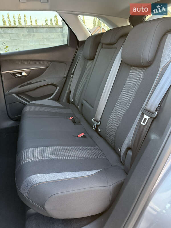 Внедорожник / Кроссовер Peugeot 3008 2019 в Ровно