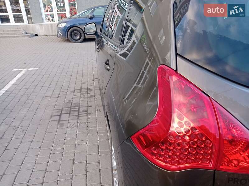 Позашляховик / Кросовер Peugeot 3008 2010 в Хмельницькому фото 9 Позашляховик / Кросовер Peugeot 3008 2010 в Хмельницькому