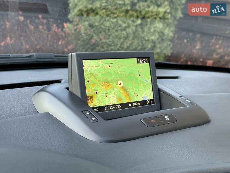 Внедорожник / Кроссовер Peugeot 3008 2013 в Стрые