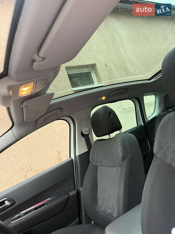 Внедорожник / Кроссовер Peugeot 3008 2010 в Тернополе