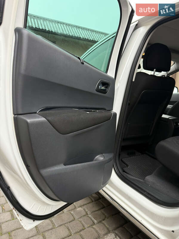 Внедорожник / Кроссовер Peugeot 3008 2010 в Тернополе