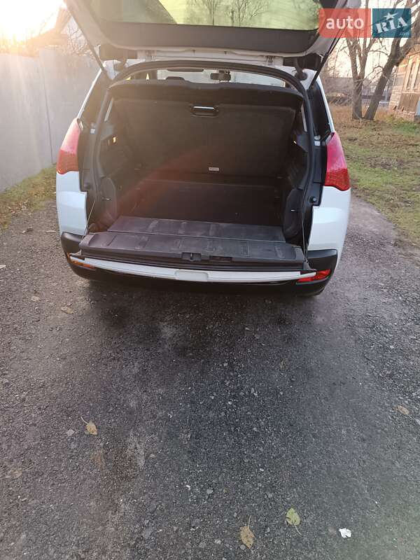 Позашляховик / Кросовер Peugeot 3008 2011 в Котельві фото 16 Позашляховик / Кросовер Peugeot 3008 2011 в Котельві