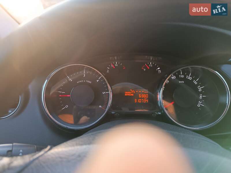 Позашляховик / Кросовер Peugeot 3008 2011 в Котельві фото 31 Позашляховик / Кросовер Peugeot 3008 2011 в Котельві