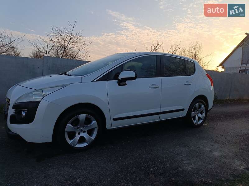 Peugeot 3008 2011