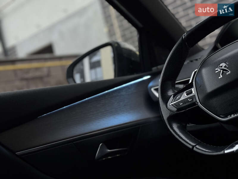 Внедорожник / Кроссовер Peugeot 3008 2017 в Луцке