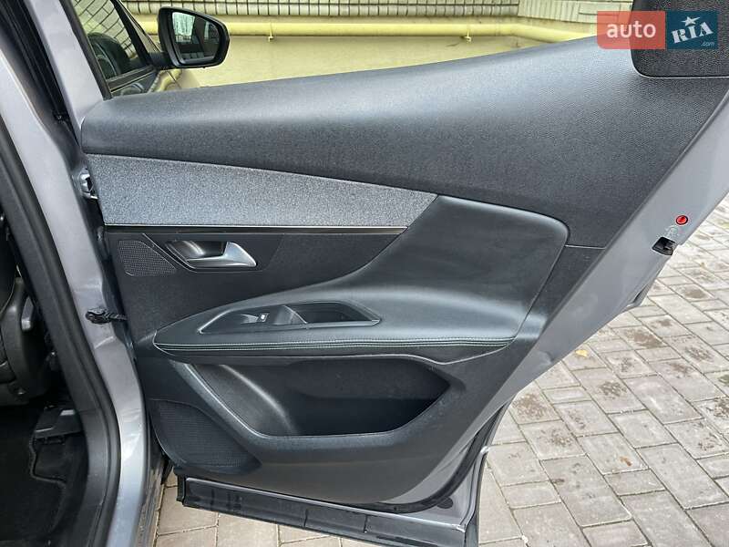 Внедорожник / Кроссовер Peugeot 3008 2022 в Тернополе