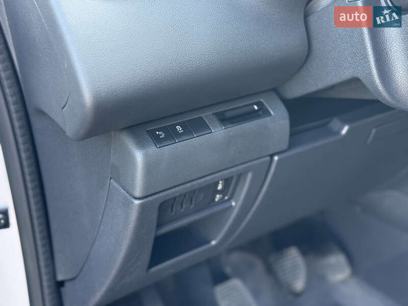 Внедорожник / Кроссовер Peugeot 3008 2014 в Стрые