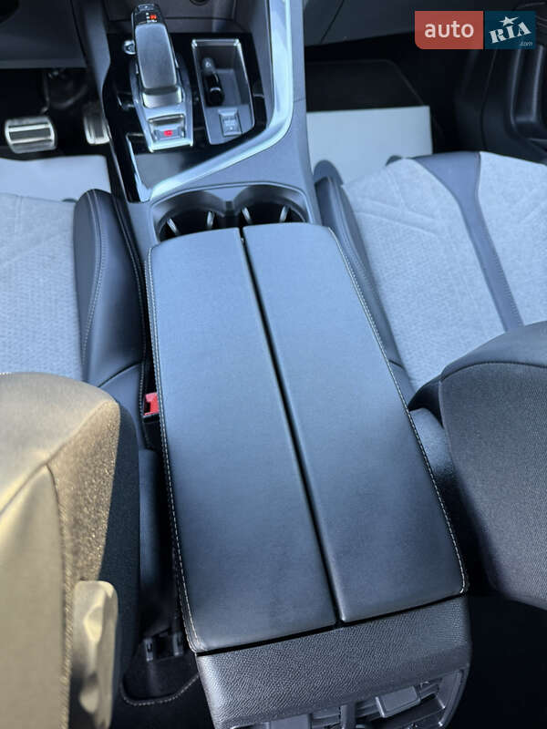 Внедорожник / Кроссовер Peugeot 3008 2021 в Дубно