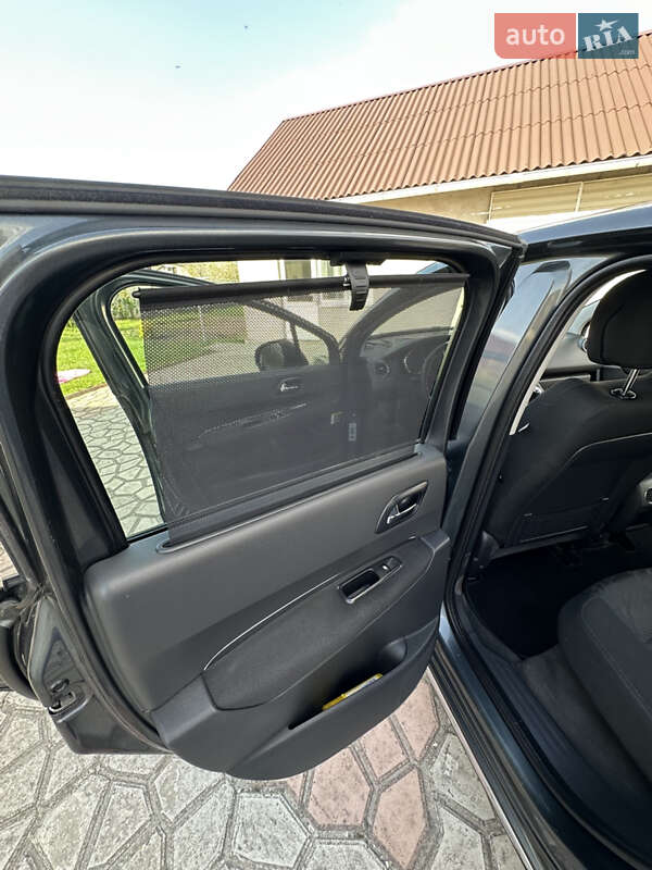 Внедорожник / Кроссовер Peugeot 3008 2010 в Клевани