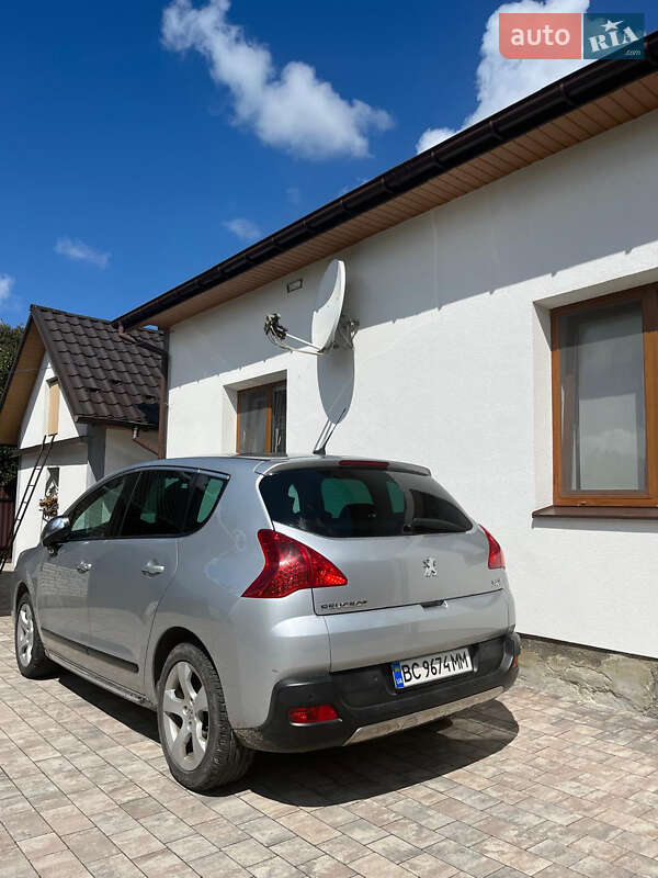 Внедорожник / Кроссовер Peugeot 3008 2011 в Николаеве