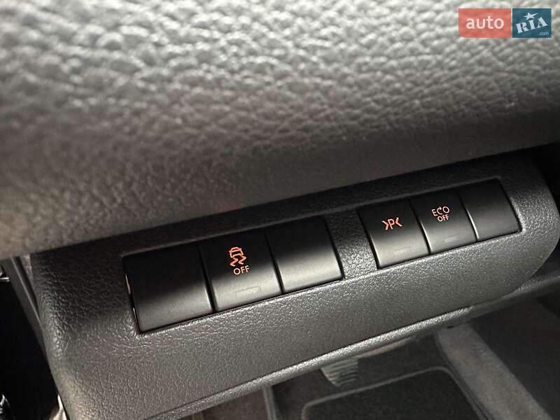 Внедорожник / Кроссовер Peugeot 3008 2016 в Луцке