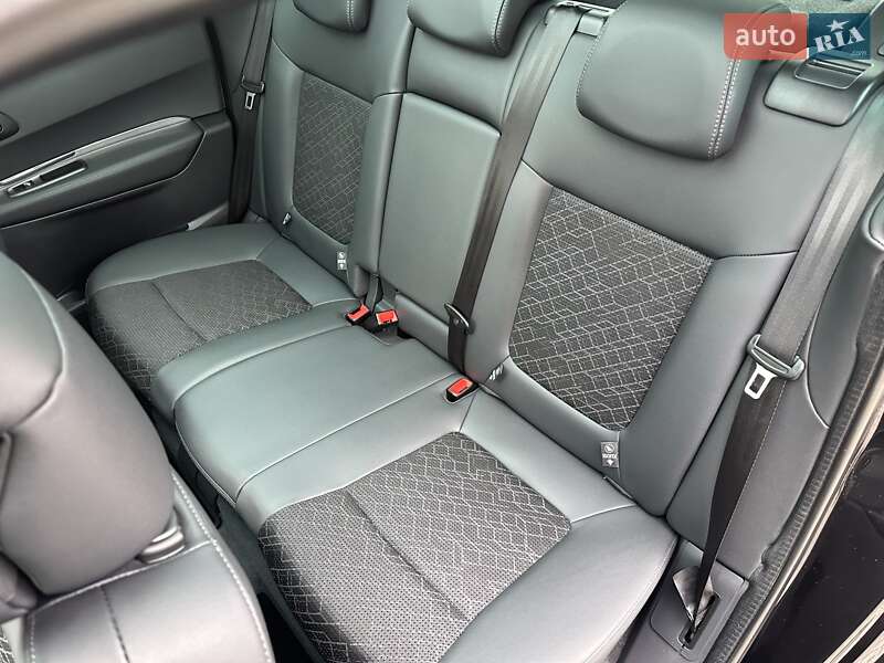 Внедорожник / Кроссовер Peugeot 3008 2016 в Луцке