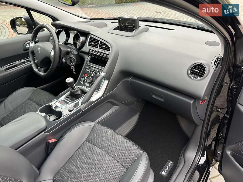 Внедорожник / Кроссовер Peugeot 3008 2016 в Луцке