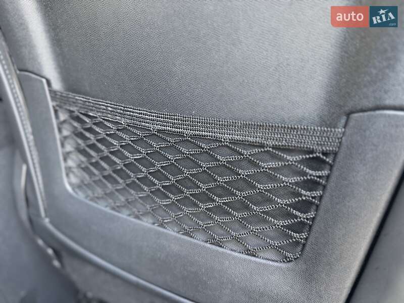 Внедорожник / Кроссовер Peugeot 3008 2017 в Киеве